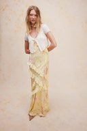 Anwen | Dreamy Ruffled Gown